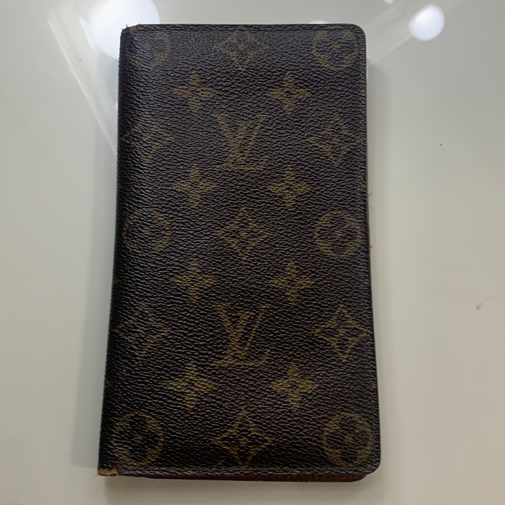 Authentic Louis Vuitton Monogram Checkbook Wallet